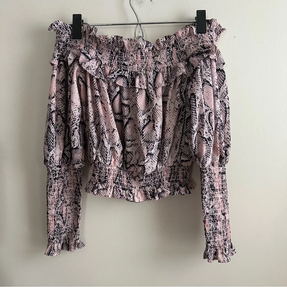 Elliatt •‎ Mia Snakeskin Print Co-ord Set